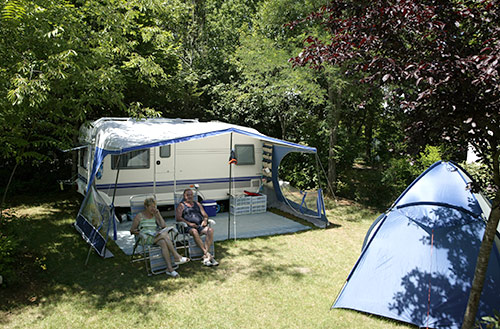 Bare caravan or campervan pitch, 80m²–100m² image 1