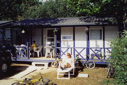 Chalet Sleeps 6, 3 bedrooms  image 2