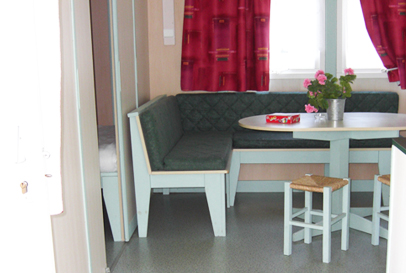 Chalet Sleeps 6, 3 bedrooms  image 6