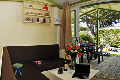 Chalet Sleeps 6, 3 bedrooms image 4