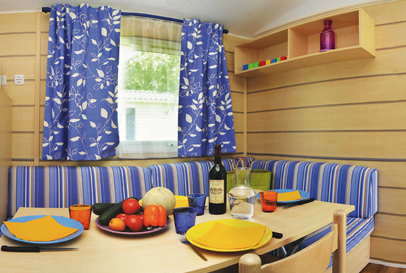 Static Caravan Sleeps 4 to 6, 2 bedrooms image 2