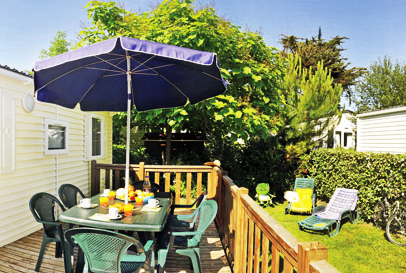 Static Caravan Sleeps 7, 3 bedrooms image 1