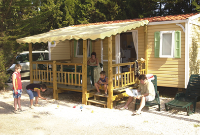 Static Caravan Sleeps 6, 3 bedrooms image 1