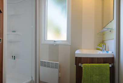 Static Caravan Sleeps 4 to 6, 2 bedrooms image 7