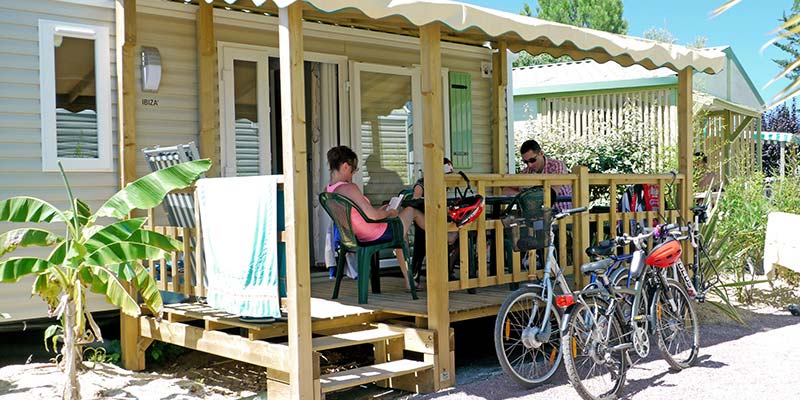 Static Caravan, TV, Sleeps 4 to 6, 2 bedrooms,Family range image 0